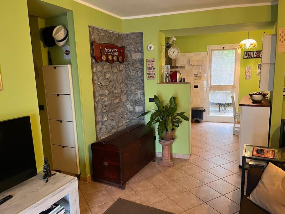 Apartamento Le Rose , Relax In Casolare Del 1700 Sarzana Exterior foto